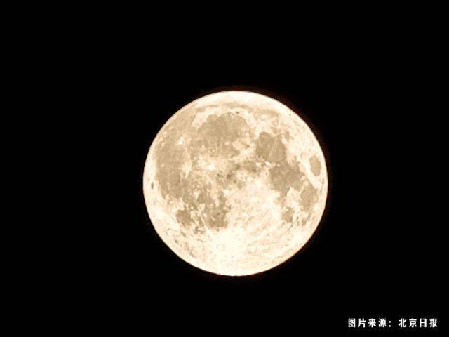 血月不吉利？别让迷信辜负了宇宙级浪漫