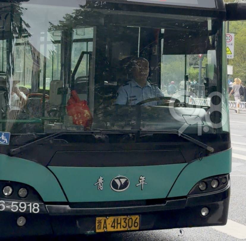 真的要说再见！杭州：今晚，最后一班！不少人的青春回忆…